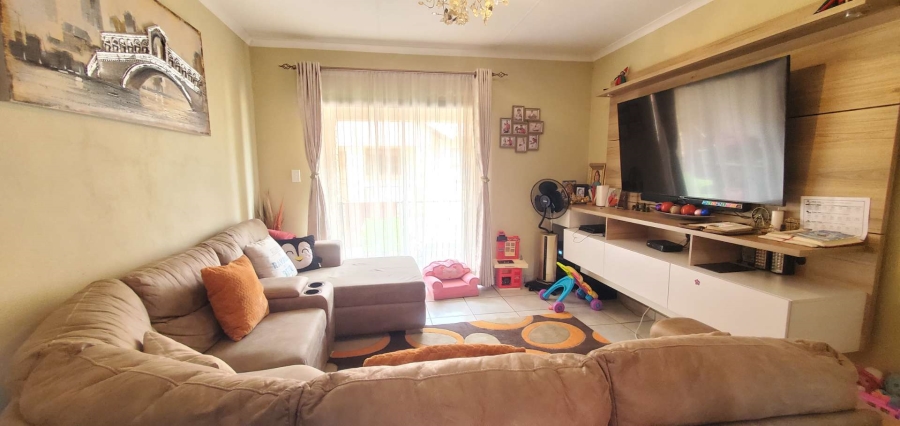 2 Bedroom Property for Sale in Groblerpark Gauteng