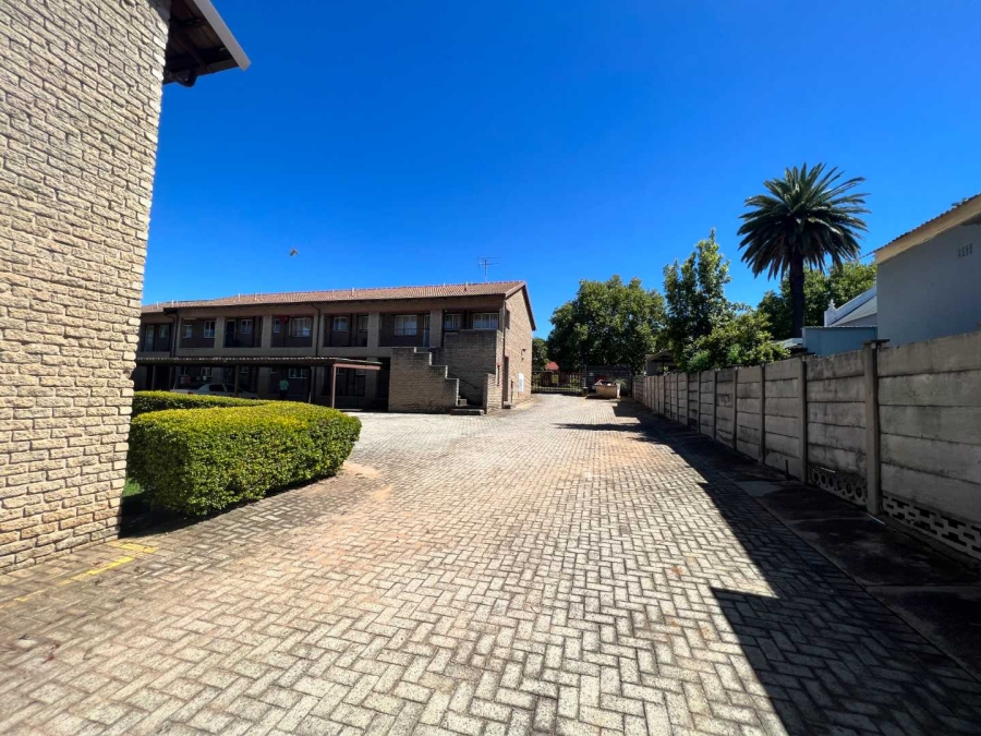 2 Bedroom Property for Sale in Krugersdorp North Gauteng