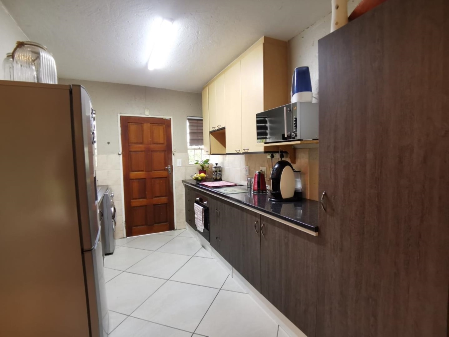 3 Bedroom Property for Sale in Wilgeheuwel Gauteng