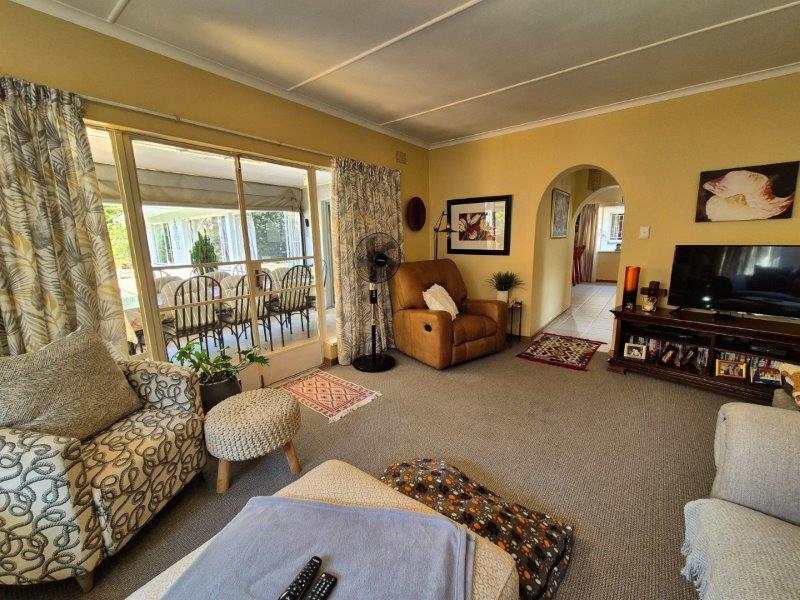 3 Bedroom Property for Sale in Farrarmere Gauteng