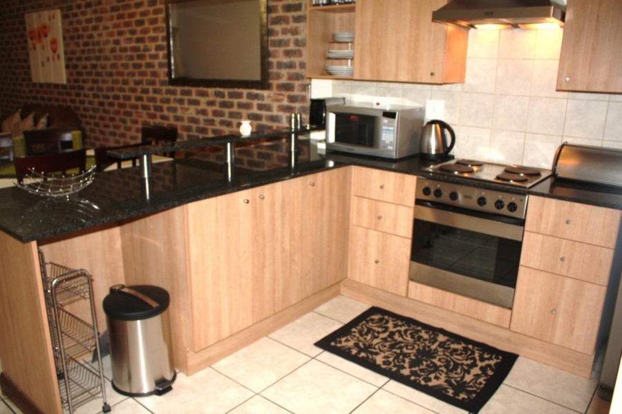 To Let 2 Bedroom Property for Rent in Sandown Gauteng