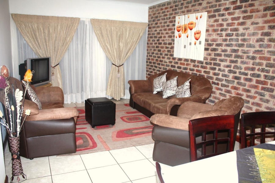 To Let 2 Bedroom Property for Rent in Sandown Gauteng