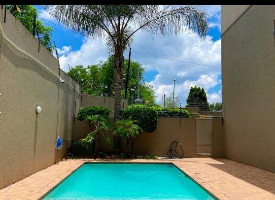 To Let 2 Bedroom Property for Rent in Sandown Gauteng