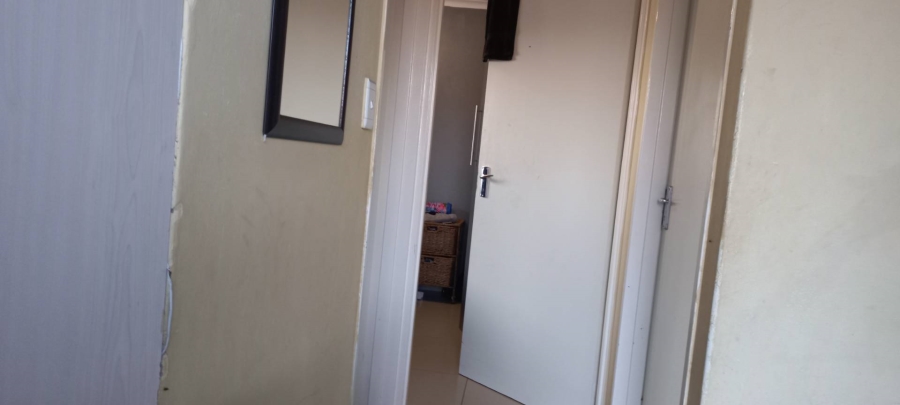 2 Bedroom Property for Sale in Crystal Park Gauteng