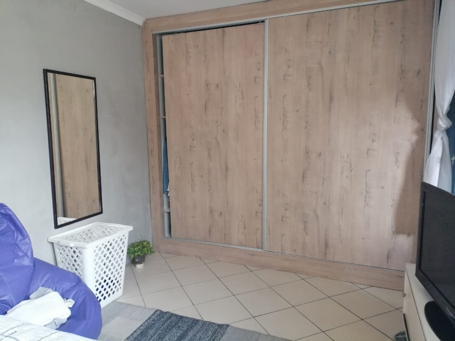 2 Bedroom Property for Sale in Birchleigh Gauteng