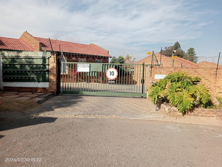 2 Bedroom Property for Sale in Birchleigh Gauteng