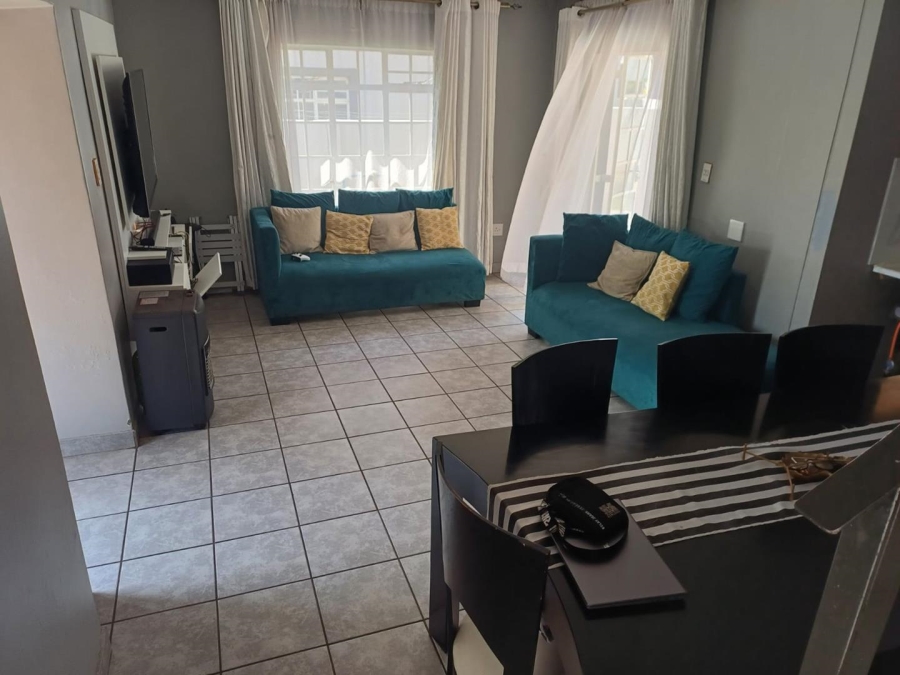 2 Bedroom Property for Sale in Sherwood Gardens Gauteng