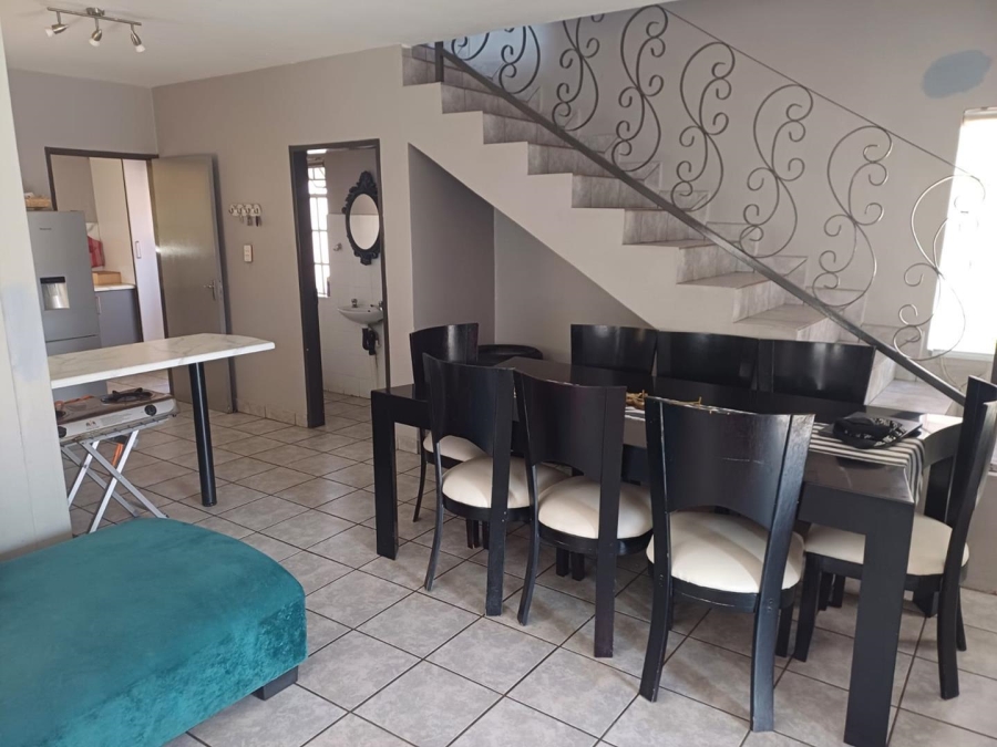 2 Bedroom Property for Sale in Sherwood Gardens Gauteng