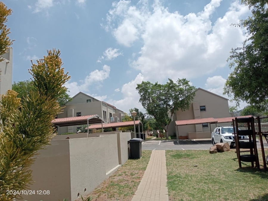 2 Bedroom Property for Sale in Paulshof Gauteng