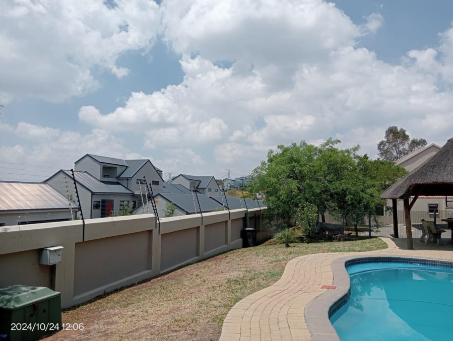 2 Bedroom Property for Sale in Paulshof Gauteng