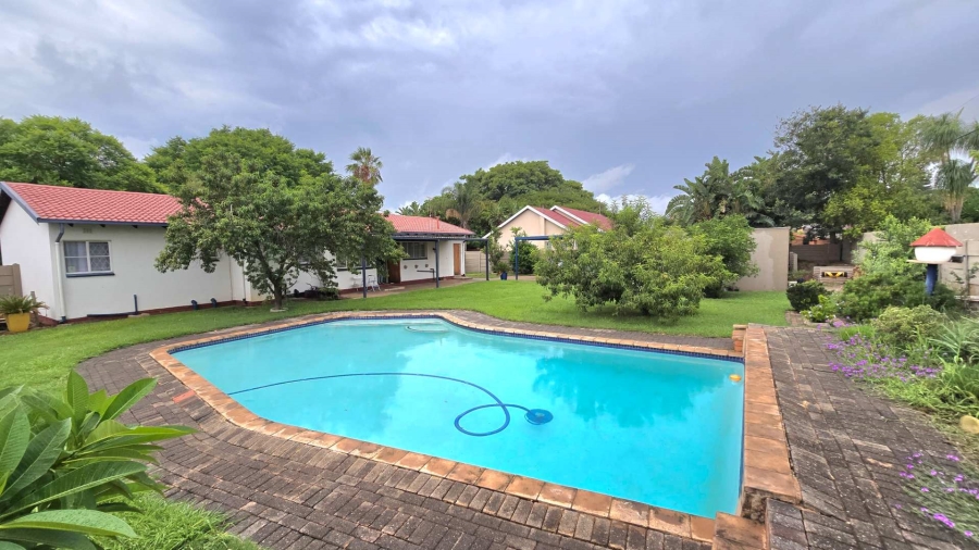 3 Bedroom Property for Sale in Sinoville Gauteng