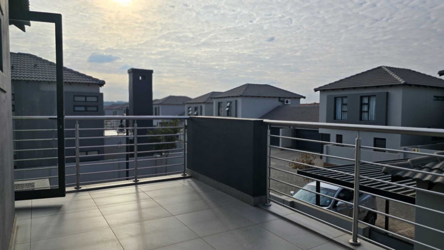 3 Bedroom Property for Sale in Equestria Gauteng