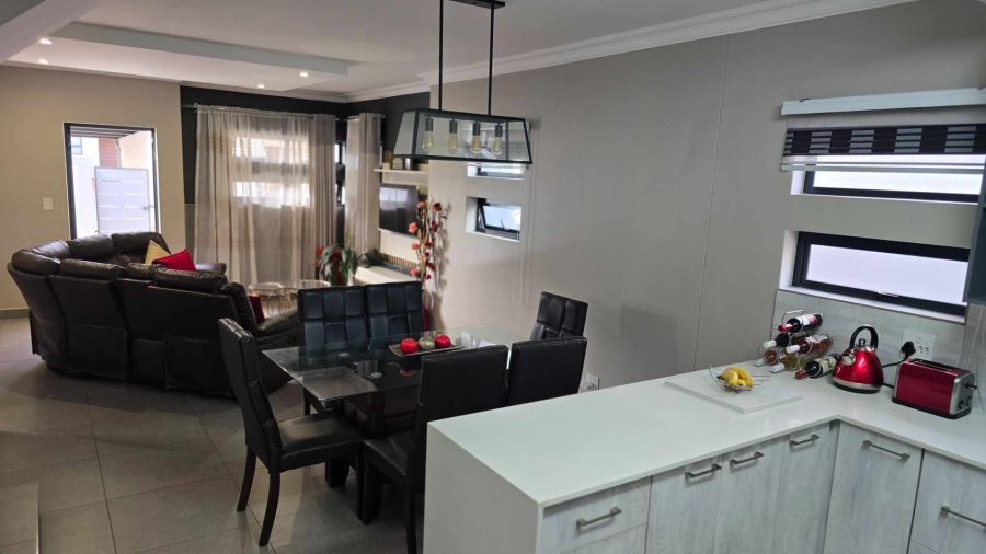 3 Bedroom Property for Sale in Equestria Gauteng