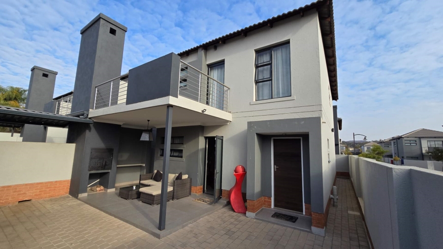 3 Bedroom Property for Sale in Equestria Gauteng