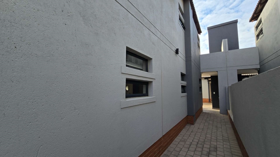 3 Bedroom Property for Sale in Equestria Gauteng