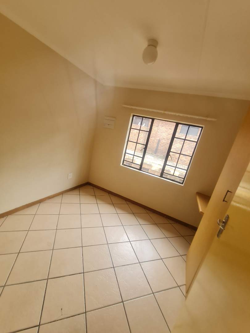 To Let 1 Bedroom Property for Rent in Philip Nel Park Gauteng