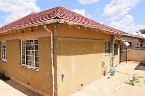 12 Bedroom Property for Sale in Regents Park Gauteng