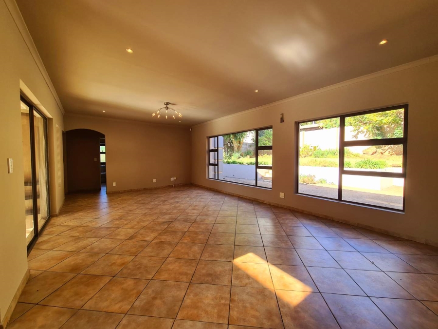 3 Bedroom Property for Sale in Sunnyrock Gauteng