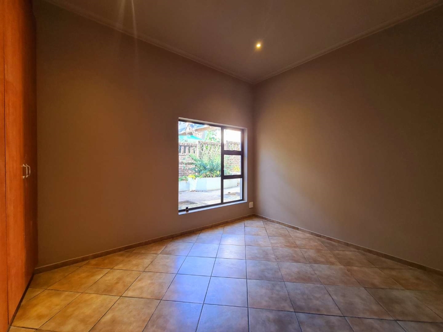 3 Bedroom Property for Sale in Sunnyrock Gauteng