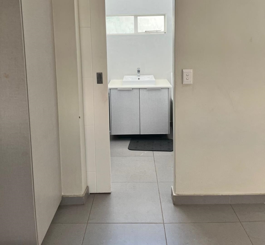 1 Bedroom Property for Sale in Braamfontein Gauteng