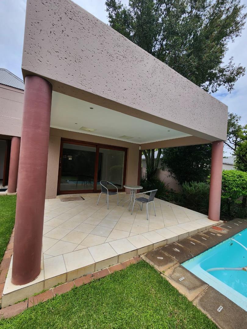 To Let 3 Bedroom Property for Rent in Magaliessig Gauteng