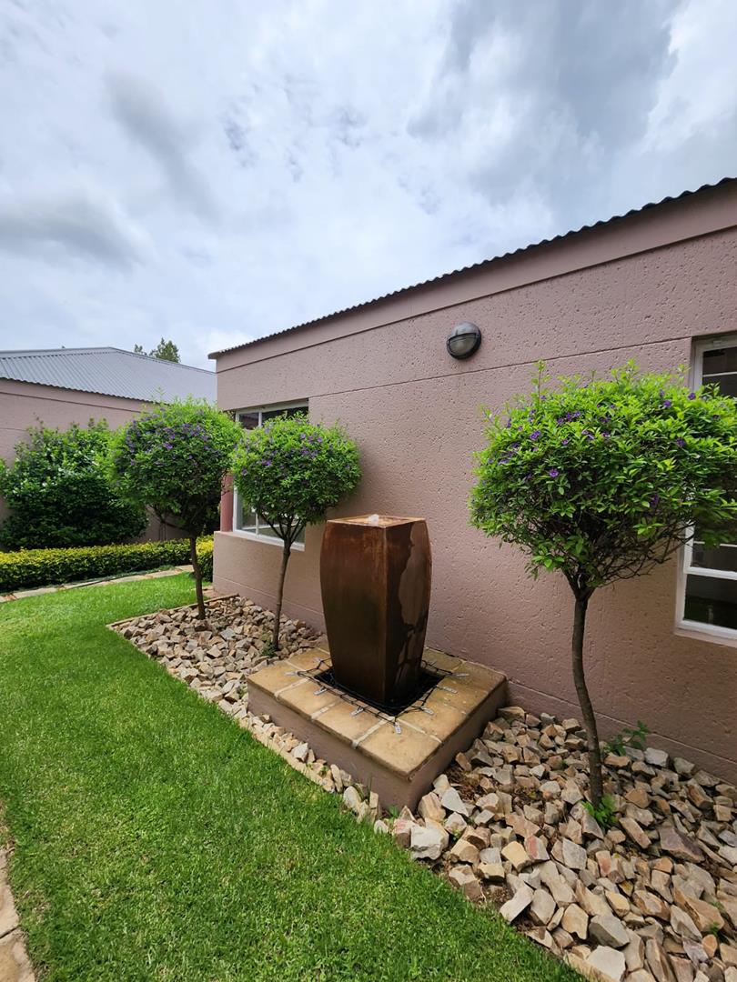 To Let 3 Bedroom Property for Rent in Magaliessig Gauteng