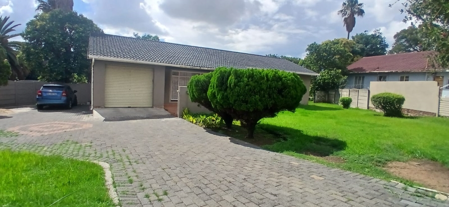 3 Bedroom Property for Sale in Birch Acres Gauteng