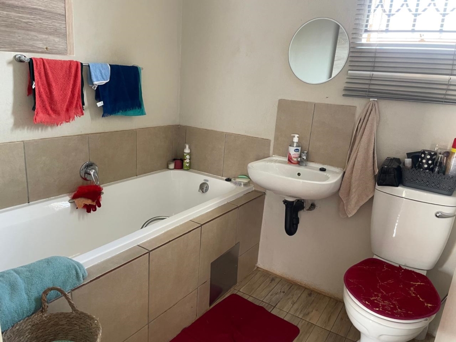 2 Bedroom Property for Sale in Sky City Gauteng