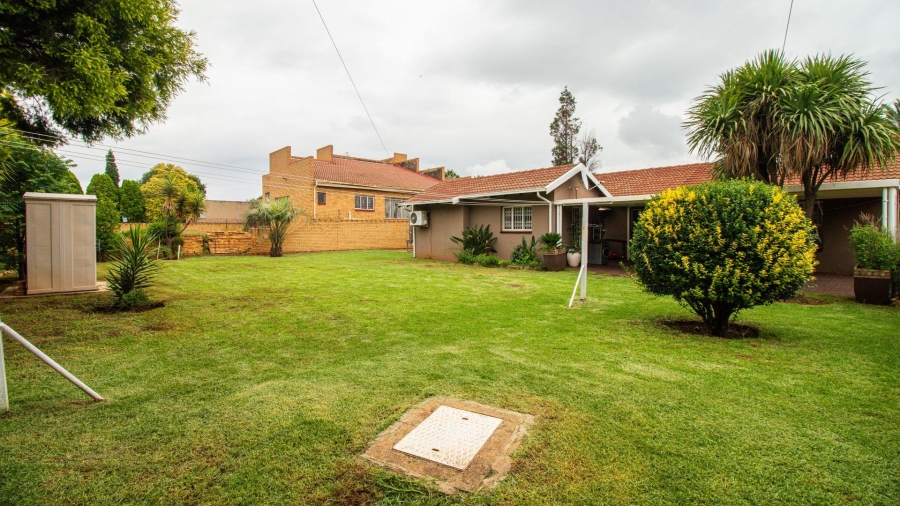 4 Bedroom Property for Sale in Bakerton Gauteng