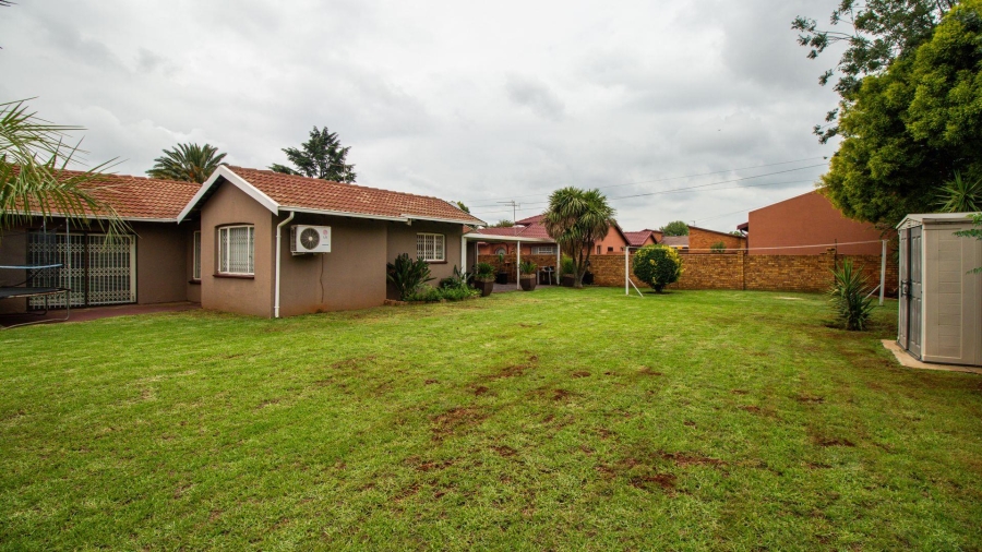 4 Bedroom Property for Sale in Bakerton Gauteng