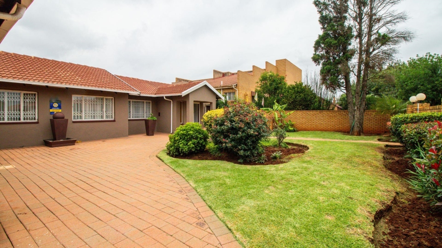 4 Bedroom Property for Sale in Bakerton Gauteng