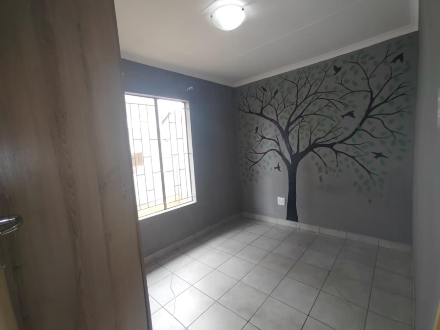 3 Bedroom Property for Sale in Alrode Gauteng