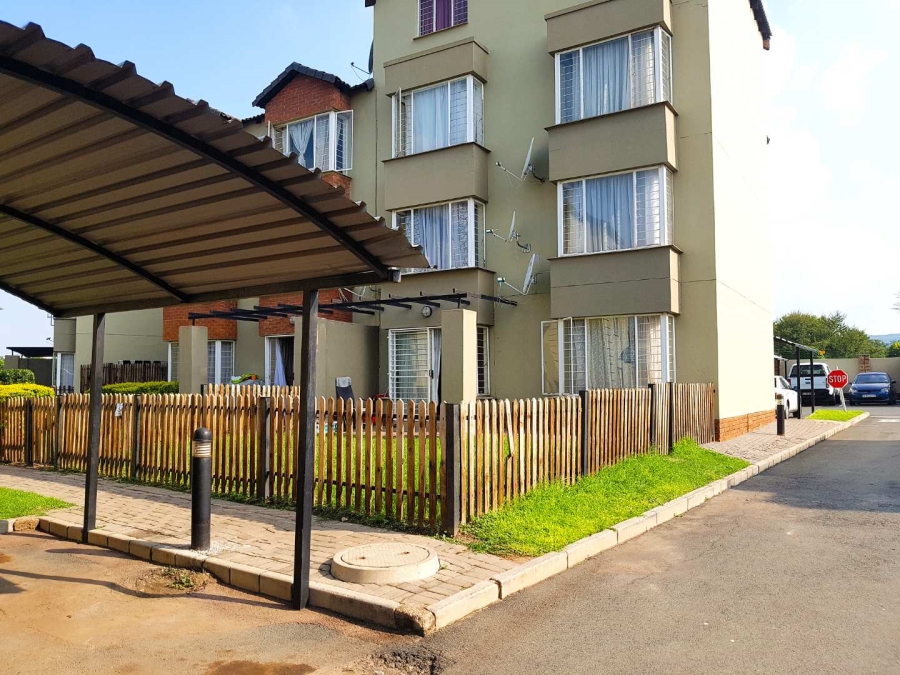 2 Bedroom Property for Sale in Montana Gauteng