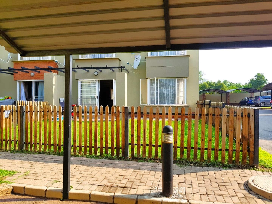 2 Bedroom Property for Sale in Montana Tuine Gauteng