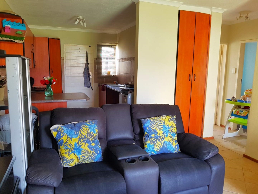 2 Bedroom Property for Sale in Montana Tuine Gauteng