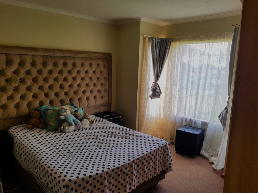 2 Bedroom Property for Sale in Montana Gauteng