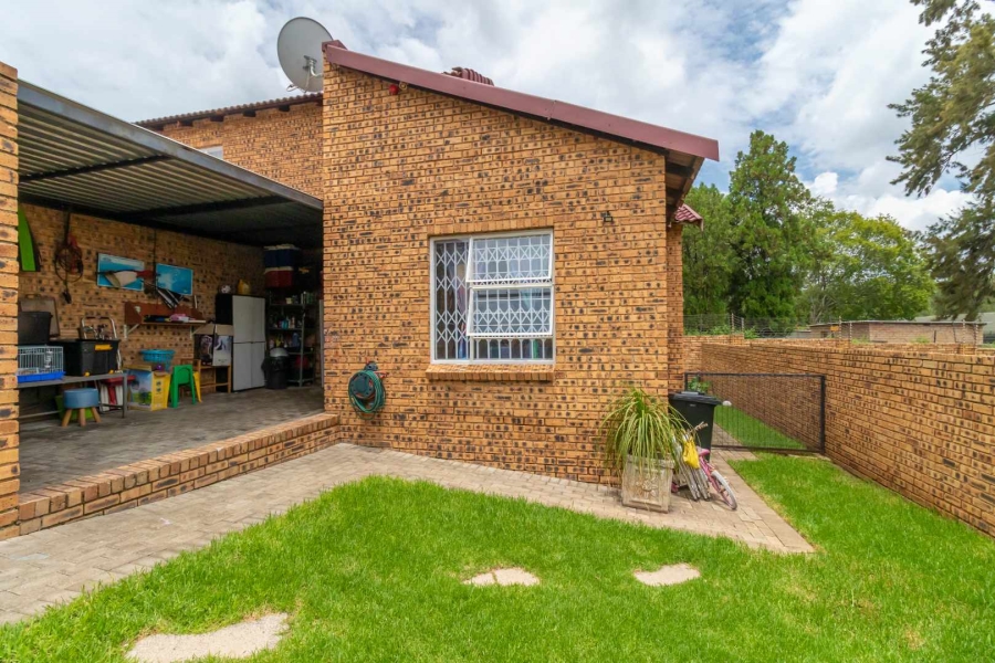 3 Bedroom Property for Sale in Honeypark Gauteng