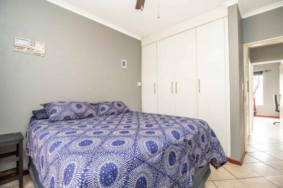 3 Bedroom Property for Sale in Honeypark Gauteng