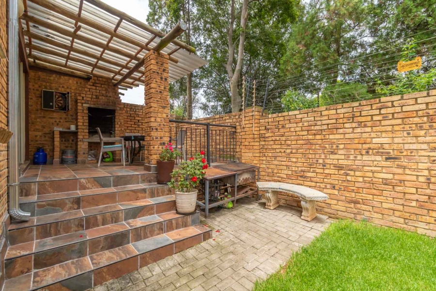 3 Bedroom Property for Sale in Honeypark Gauteng