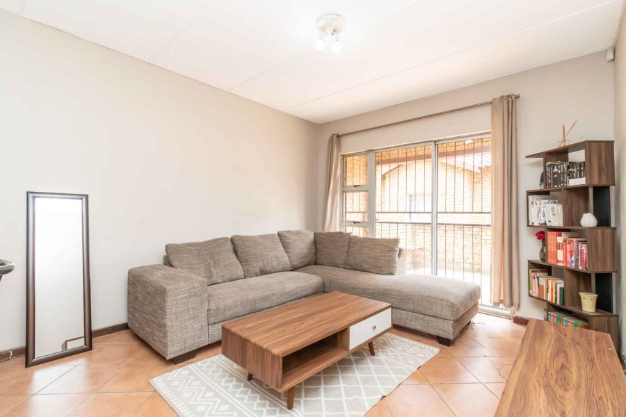 2 Bedroom Property for Sale in Honeypark Gauteng