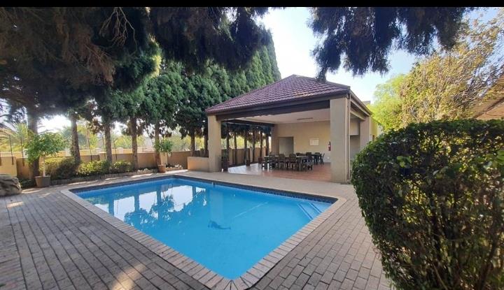 To Let 3 Bedroom Property for Rent in Dowerglen Gauteng