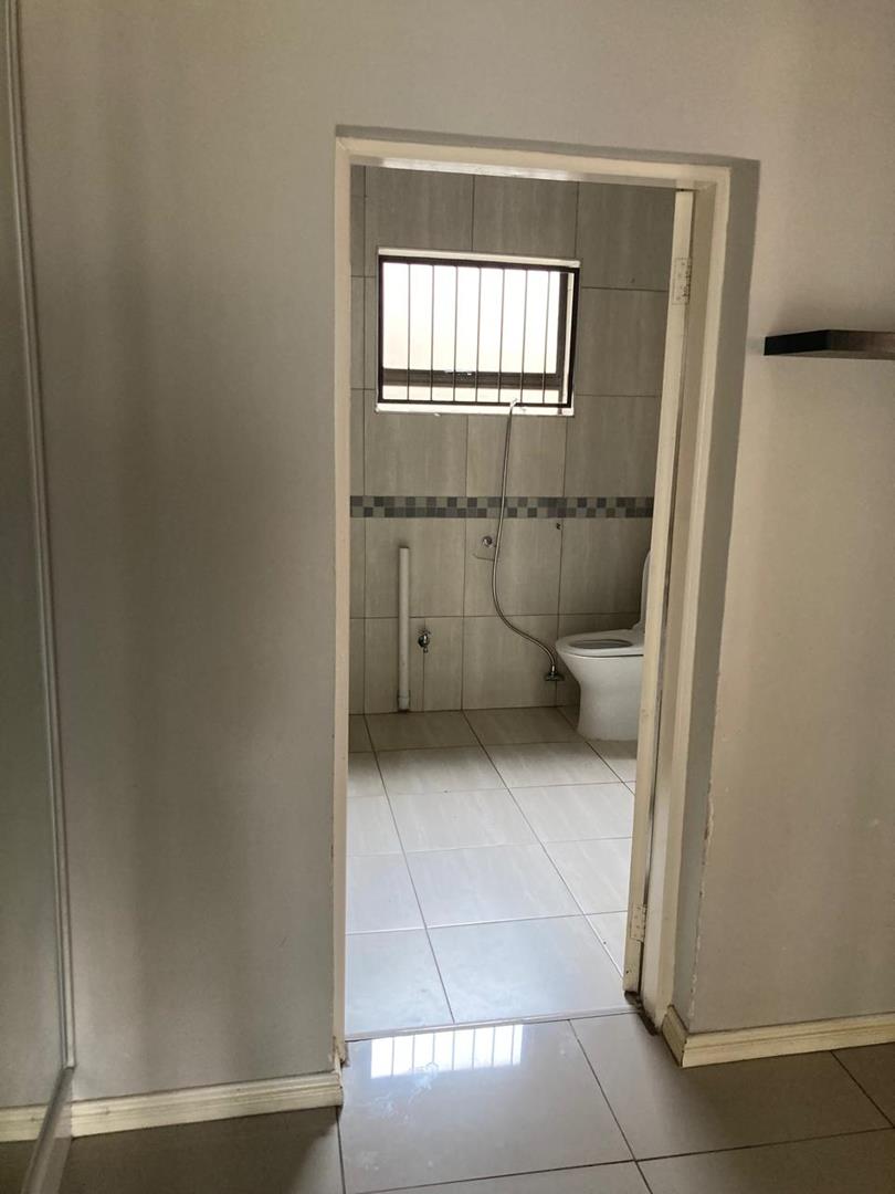 To Let 2 Bedroom Property for Rent in Homestead Gauteng