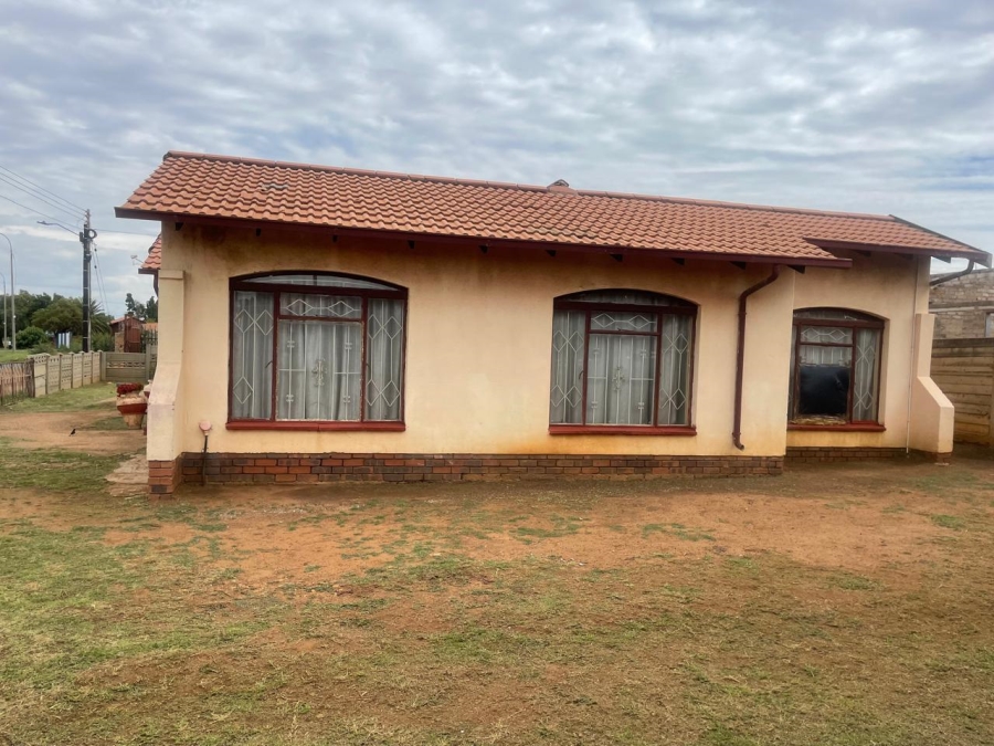 3 Bedroom Property for Sale in Mid Ennerdale Gauteng