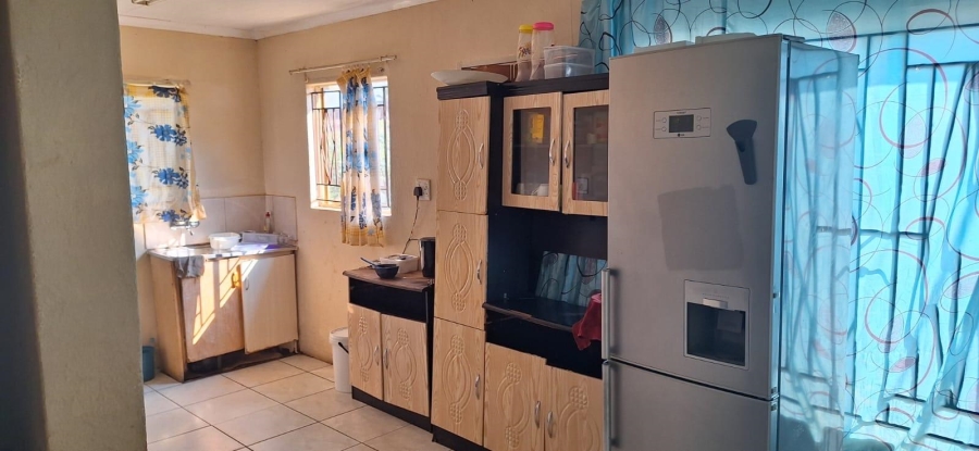 3 Bedroom Property for Sale in Rosslyn Gauteng