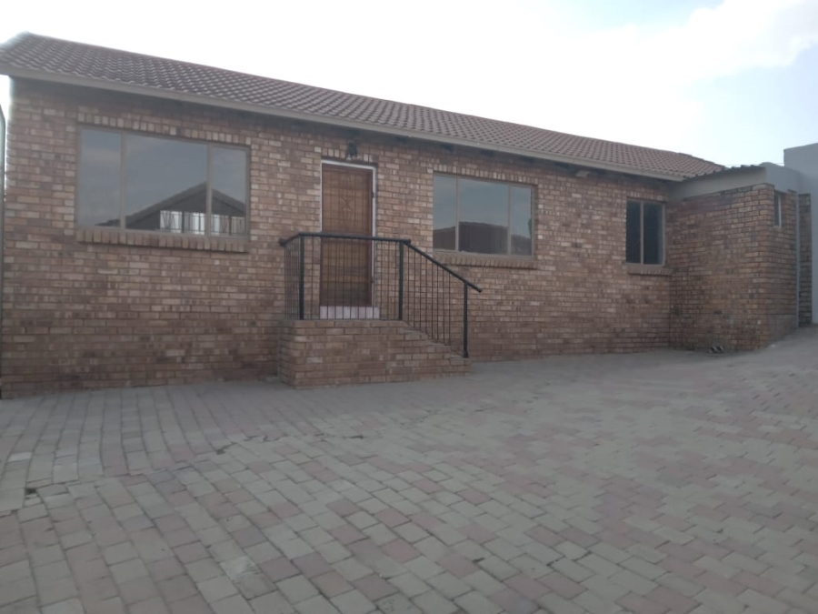 3 Bedroom Property for Sale in Olievenhoutbosch Gauteng