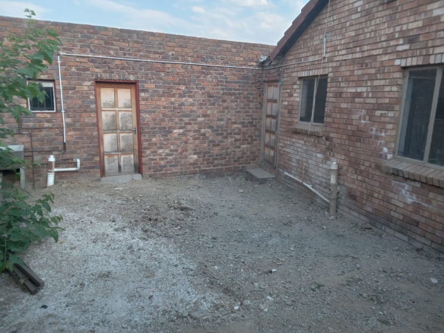 3 Bedroom Property for Sale in Olievenhoutbosch Gauteng