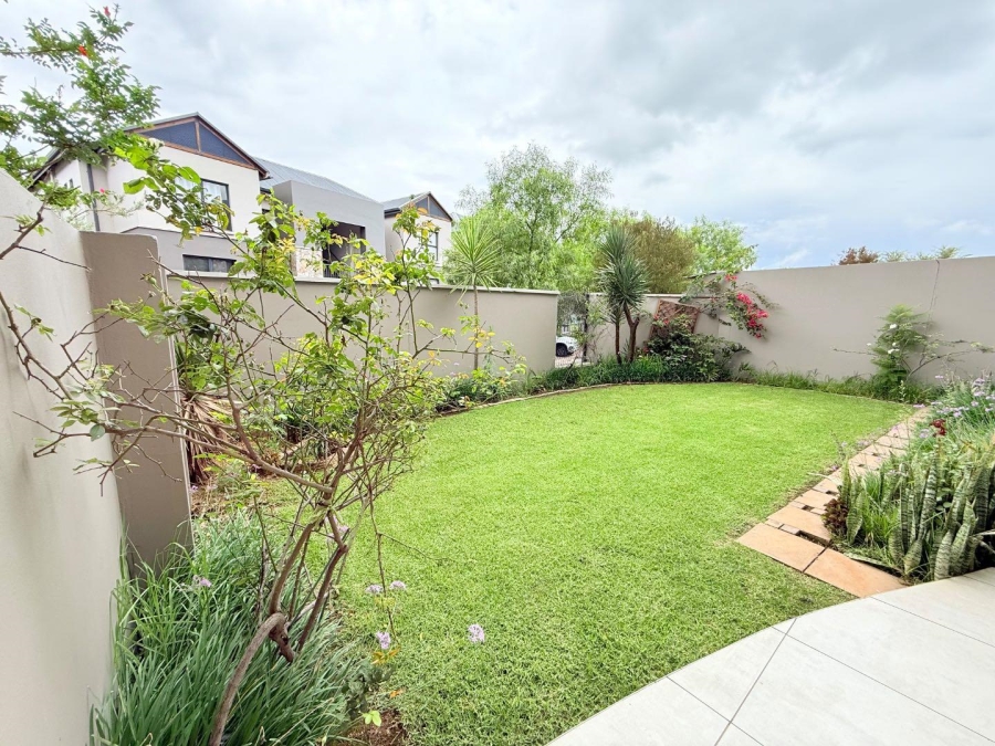 3 Bedroom Property for Sale in Waterfall Gauteng