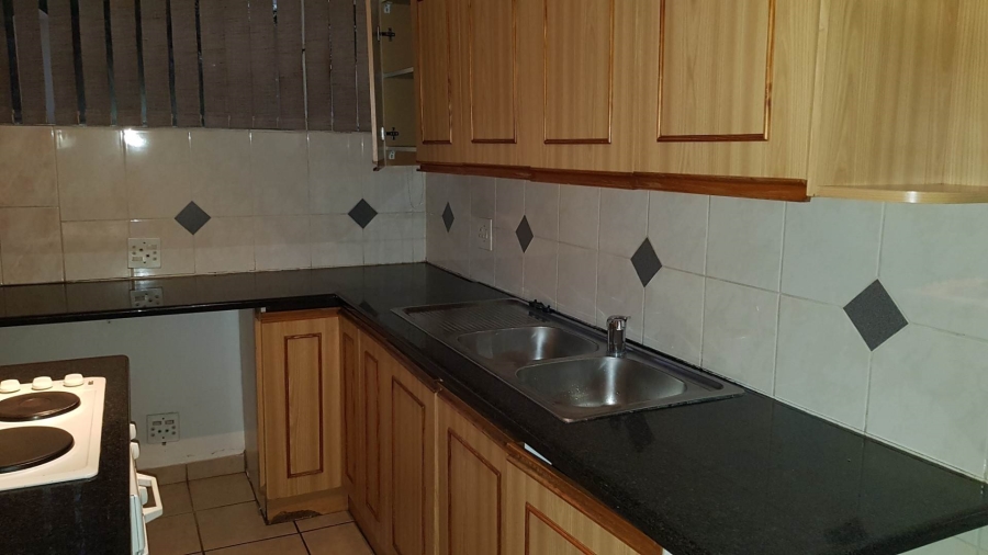 To Let 3 Bedroom Property for Rent in Meyerspark Gauteng