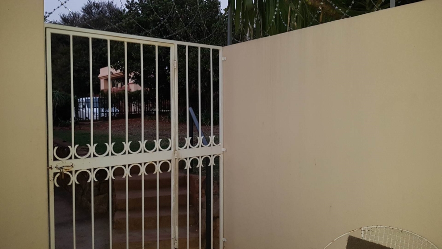 To Let 3 Bedroom Property for Rent in Meyerspark Gauteng