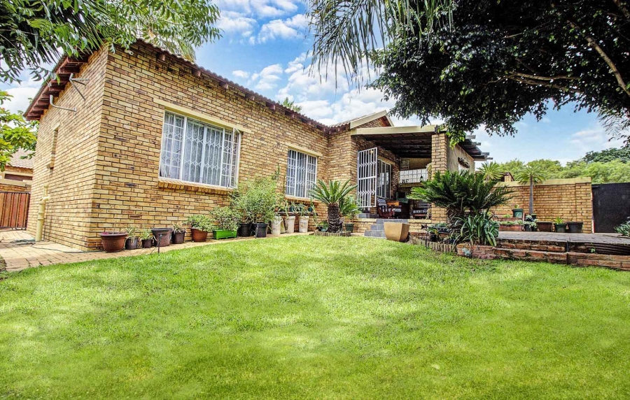 3 Bedroom Property for Sale in North Riding Gauteng